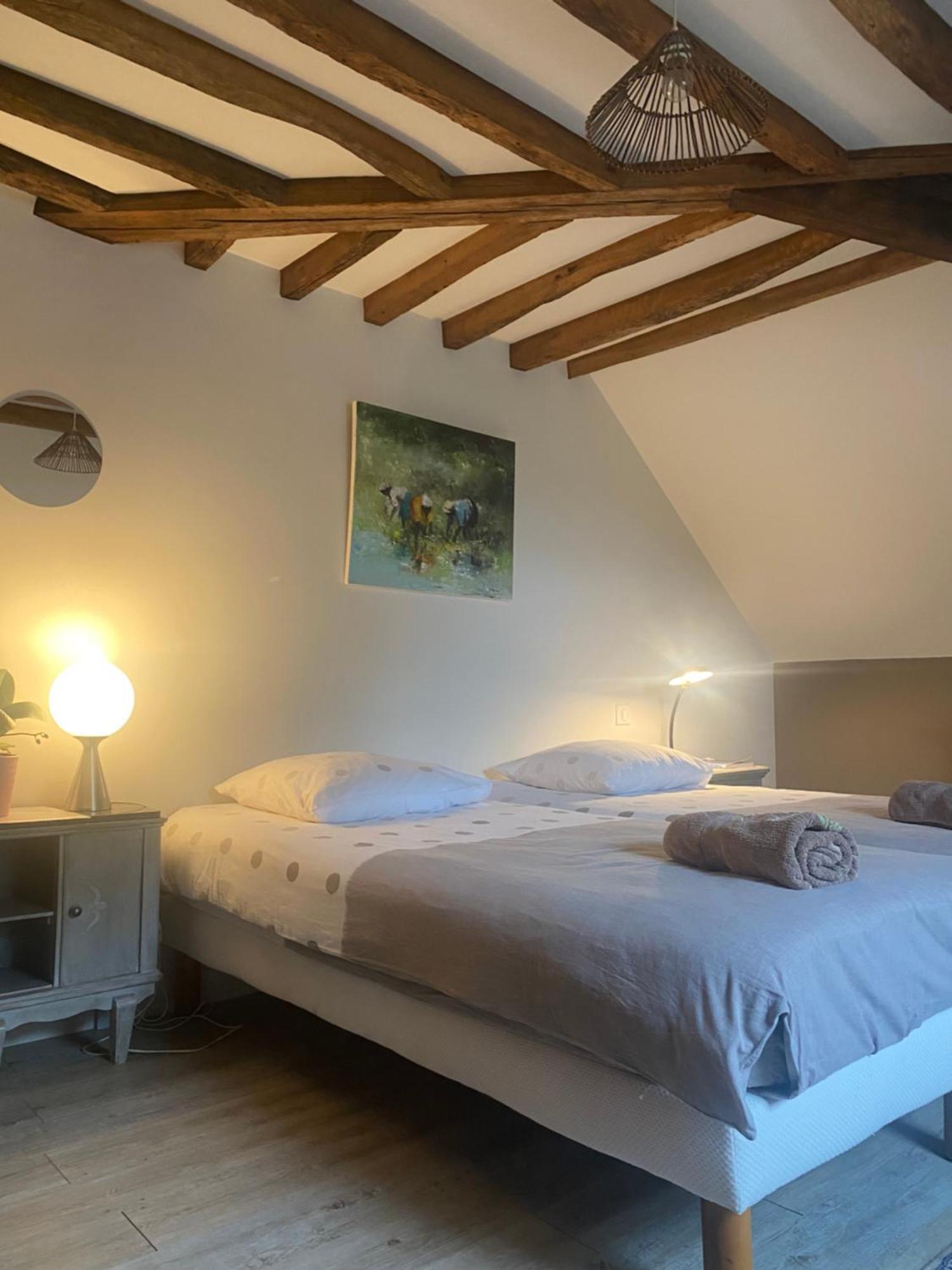 Les Couleurs Du Verger Beaumont-les-Autels Esterno foto